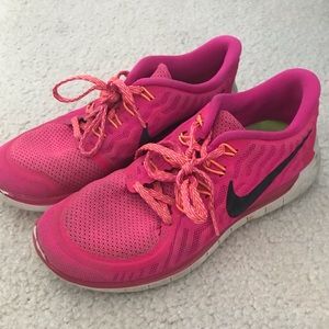 Women’s Nike Free Run Shoes